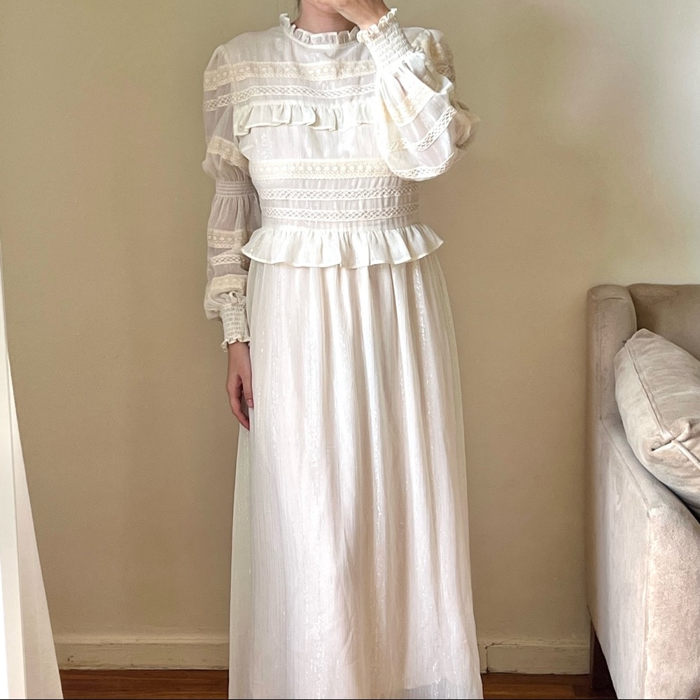 Champagne & Strawberry midi cream wedding dress size M C0